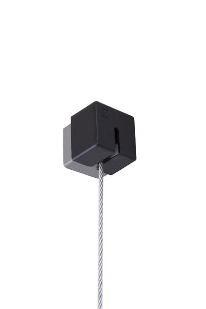 STAS qubic compatible con ganchos y cables especiales.