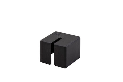 STAS qubic pro soporta hasta 20 kg, ideal para colgar en espacios difíciles.